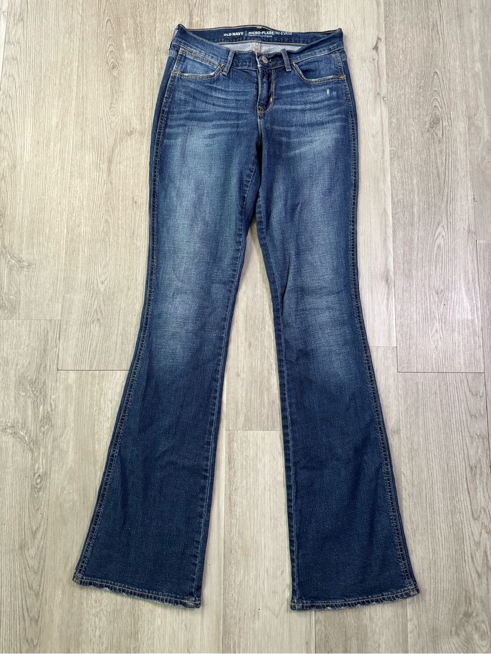 Old Navy Women’s Mid Rise Micro Flare Blue Denim Jeans Size 4 26x33